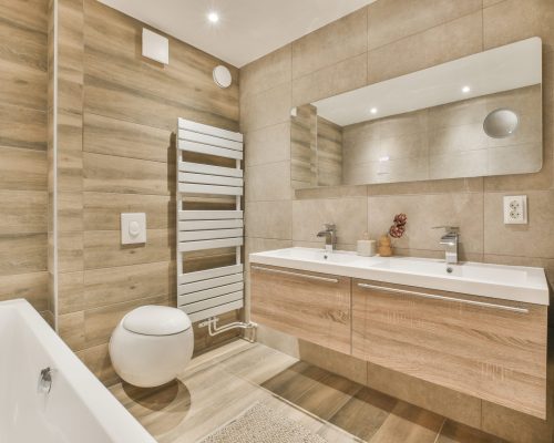 small-restroom-in-modern-apartment-2022-07-12-04-25-07-utc-scaled.jpg